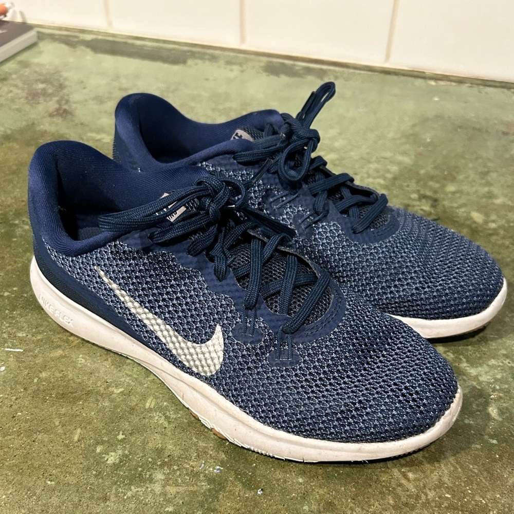 Women’s 7 Nike Shoes